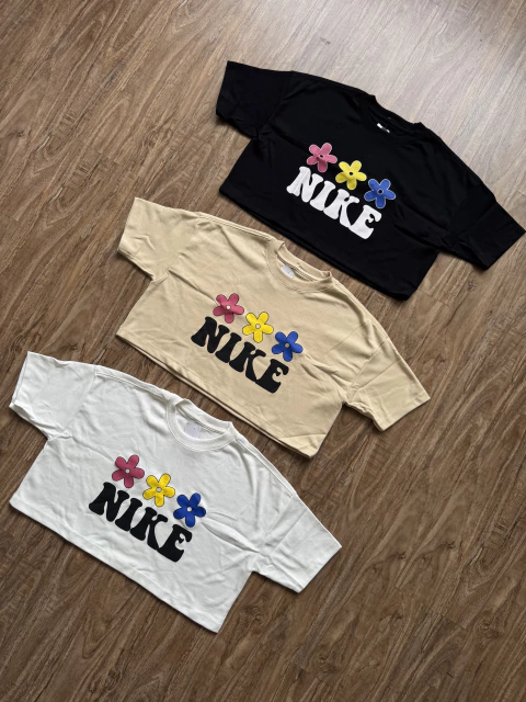 Cropped Oversized Nike Flower - comprar online