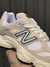 Tênis New Balance 9060 Creme na internet