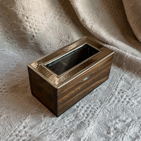 Caja de té Martelé