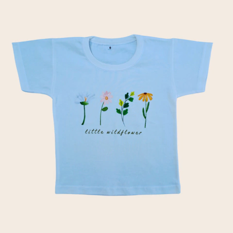 Remera infantil Pequeña Flor natural - comprar online