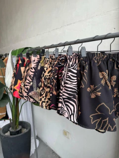 Shorts Seda Estampados - comprar online