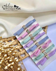 Kit Xuxa Elástico com Peça de Strass para Cabelo - 4 xuxas (1 de cada cor)