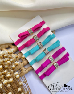 Kit Xuxa Elástico com Peça de Strass para Cabelo - 3 xuxas (1 de cada cor)