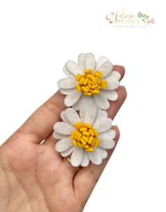 Aplique de Tecido Flor Margarida de Feltro com Miolo - 2 unidades
