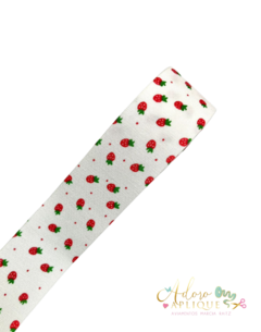Fita de Linho com Fundo de Cetim Estampa de Moranguinho (38mm) - 2 metros - comprar online