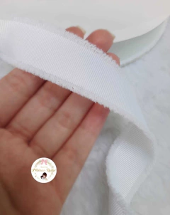 Fita Gorgurão Lisa com Borda Desfiada (38 mm) - 2 metros - loja online