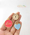 Pingente Dourado Banhado Olho Grego, Love e Cadeado - (1 unidade)