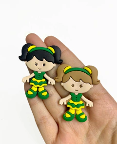 Aplique Emborrachado Copa Menina Vestido Verde e Amarelo - 2 unidades (1 de cada)