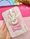 349 - Kit Bico de Pato com Pastilha Páscoa e Pompom Rosa BB - (3 Hair Clips) + 1 Cartela