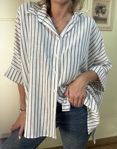 Camisa Petra blanca raya negra fina