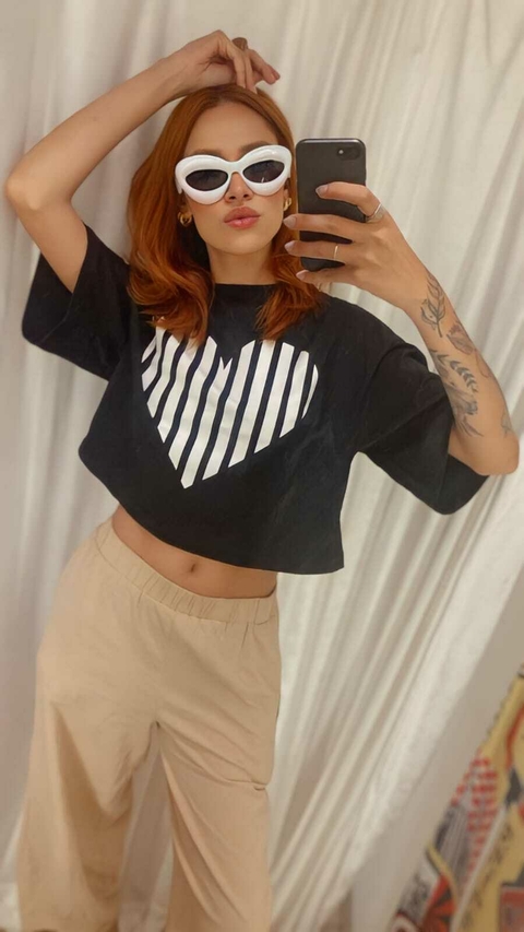 T-Shirt Cropped Coração Branco