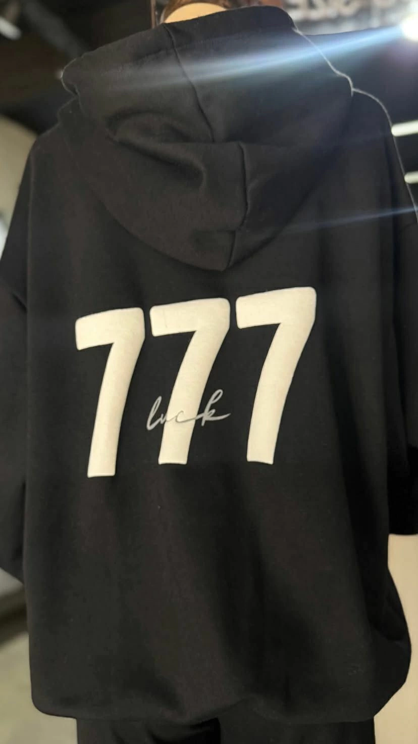 Buzo 777