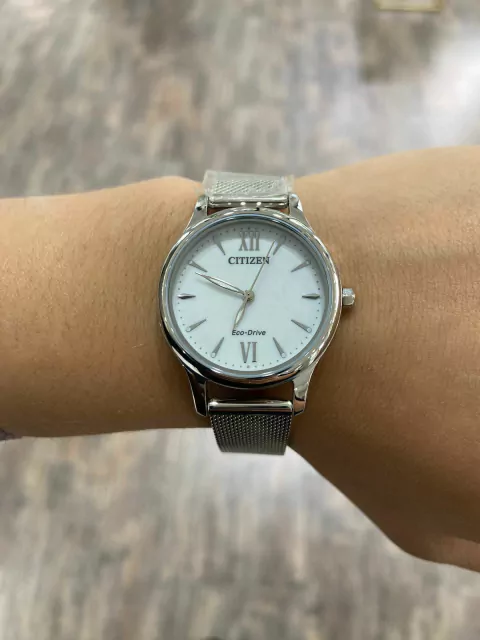 Reloj Citizen Mujer Eco Drive EM0899-81A