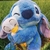 Pelúcia Stitch e o Patinho 30cm - Criativa Festas
