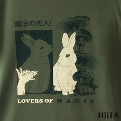 Remera Magic Lovers Olive - Unisex en internet