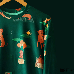 Dachshund Park Sweater Gamuzado - Unisex en internet