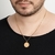 542460 Pingente Rommanel medalha folheado a ouro verso e Jesus
