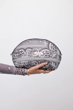 BEAUTY BAG | PAISLEY SILVER