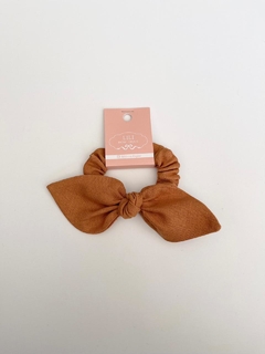 Scrunchie de Linho - Lili Bowtique