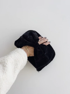 Clutch Velvet Bow na internet