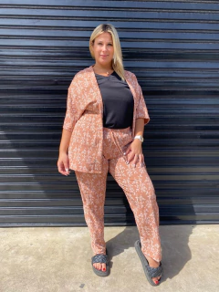 Conjunto Babucha + Kimono de Cey Puffing en Talles Amplios