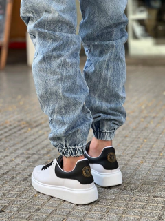 McQueen Limited - comprar online