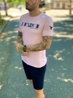Remera Gentlemen Rosa - tienda online