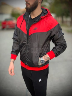 Campera Nike Rompeviento