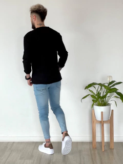 Sweater Less en internet