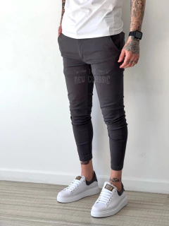 Chino Gabardina Gris Topo - comprar online