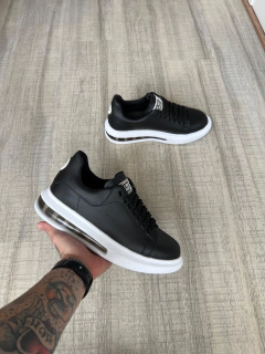 McQueen Air Black - The New Classic