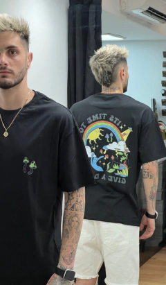 Remera Oversize Fungi - comprar online
