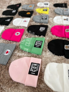 Gorro Iconic en internet
