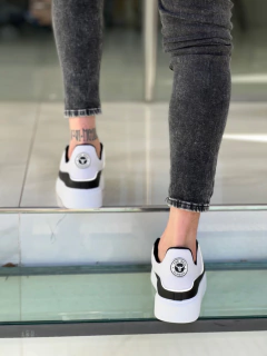 McQueen Réflex Black and White - tienda online