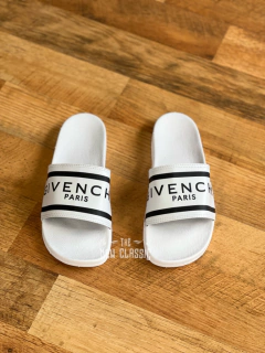 Ojotas Givenchy en internet