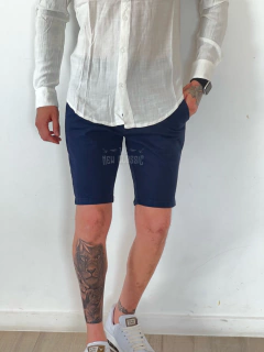 Bermuda Corte Chino Azul