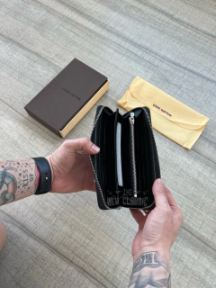 Billetera Louis Vuitton - comprar online