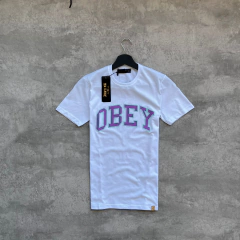 Remera Obey