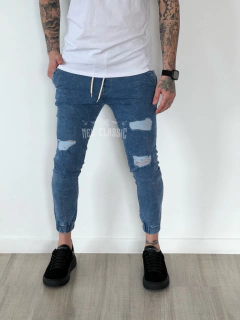Jogger Torvi en internet