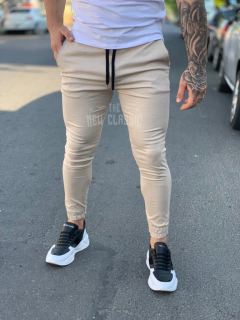 Jogger Crema en internet