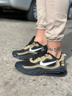 Nike Air 270 React en internet