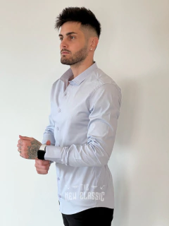 Camisa Lisa Celeste - comprar online