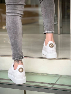 Mcqueen Total White en internet