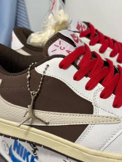 Nike Jordan Low Travis Scott