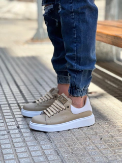 McQueen Beige en internet