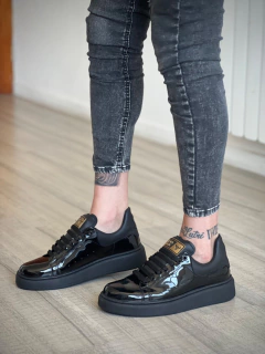 McQueen Charol - comprar online