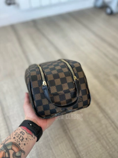 Neceser Louis Vuitton - comprar online
