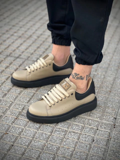 Mc Beige and Black en internet