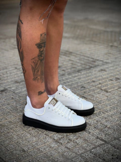 McQueen Réflex White and Black - comprar online