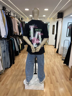 Remera Oversize LA en internet